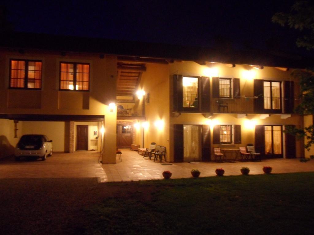 Bed and Breakfast Quattro Gatti Airasca Экстерьер фото