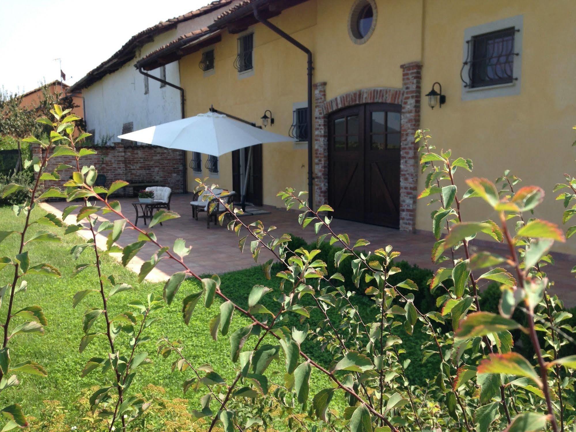 Bed and Breakfast Quattro Gatti Airasca Экстерьер фото